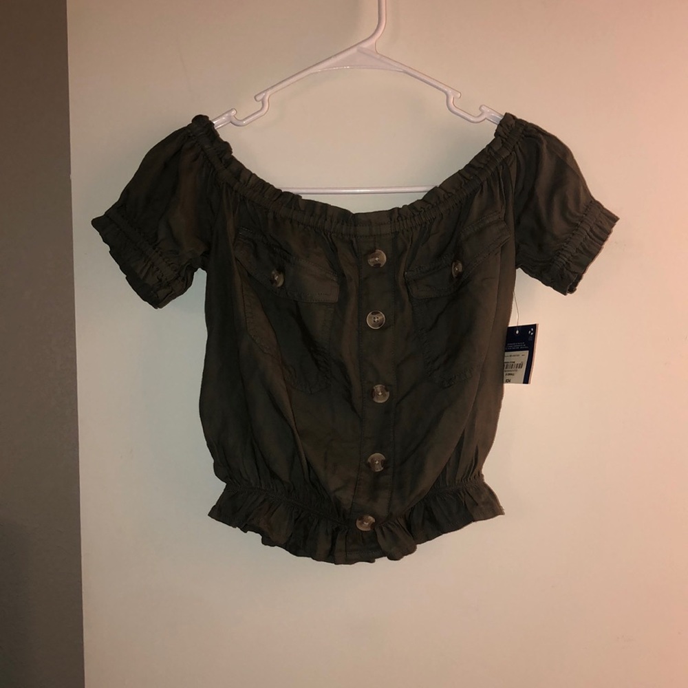 off the shoulder, crop top